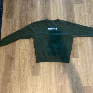 Nike sweatshirt